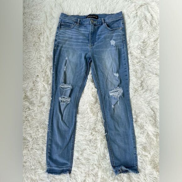 Express Woman’s 90s Boot Cut Jeans - Picture 1 of 3